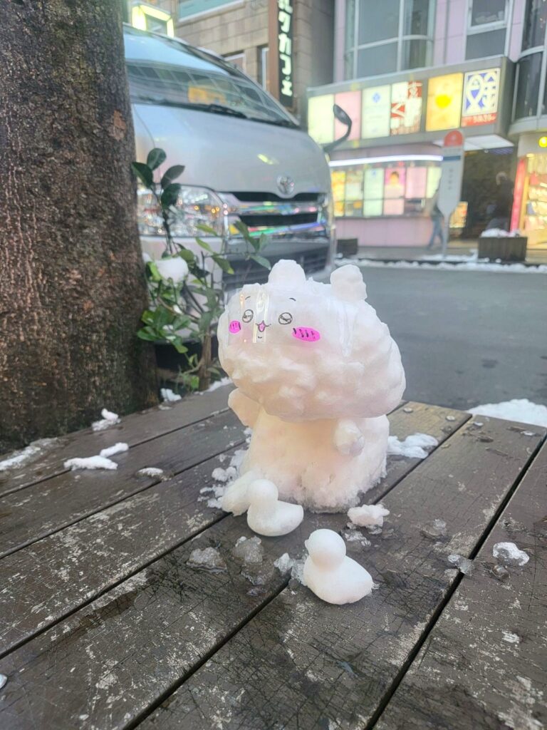 ちいかわ雪ダルマもいました